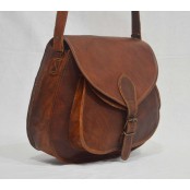 8. Skórzana torebka damska na ramie, wykonana ręcznie z naturanej skóry. Kolor: brązowy. Rozmiar: 7"-13"
